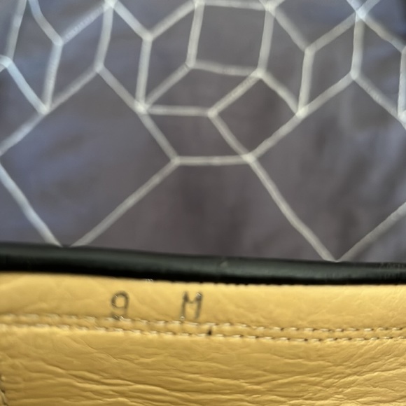 Neiman Marcus driving moccasins - Picture 4 of 5